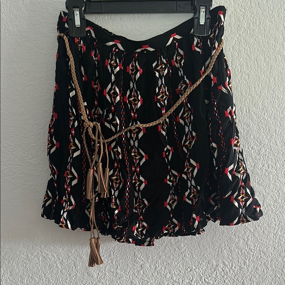 Forever 21 Black and Red Patterned Mini Skirt